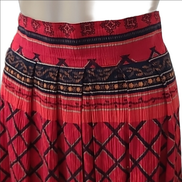 Vintage Essay Skirt - Picture 2 of 12